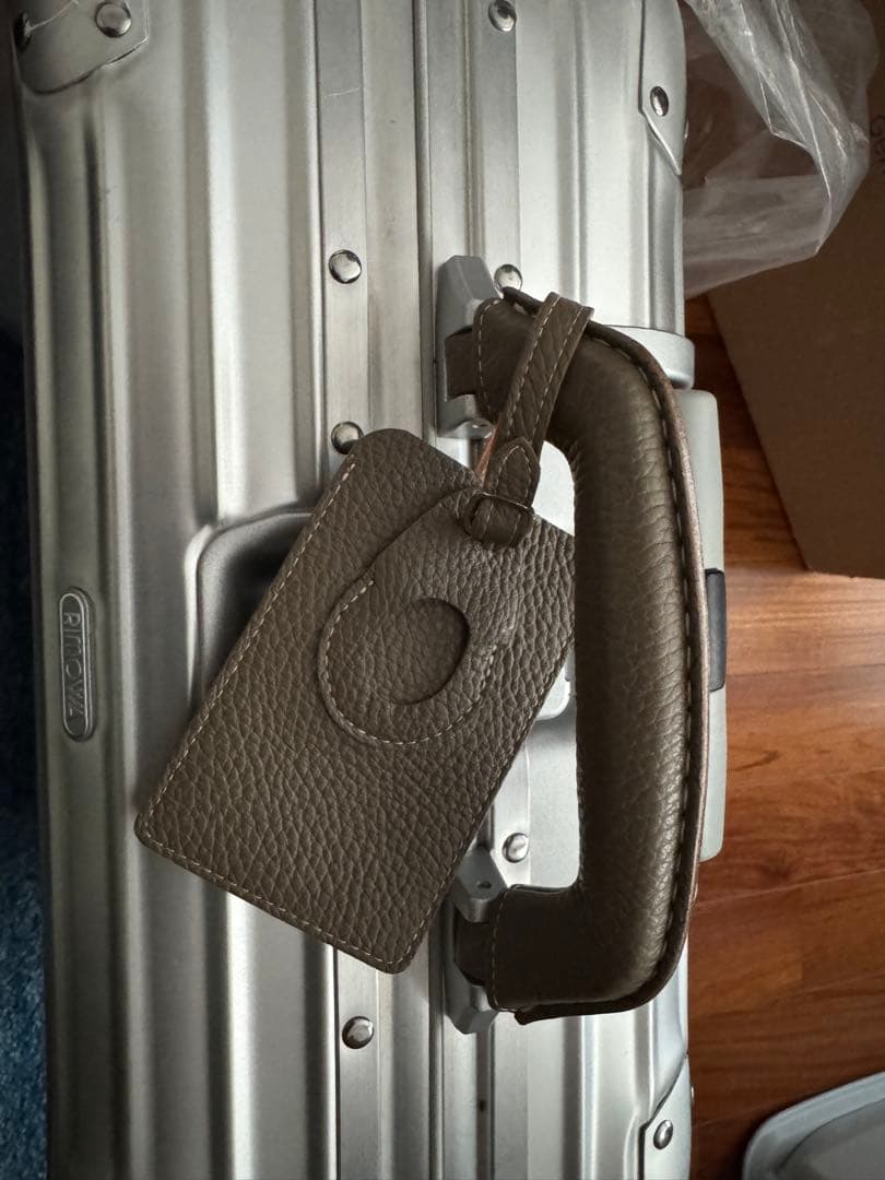 リモワシルバー ビジネストローリー29ケース