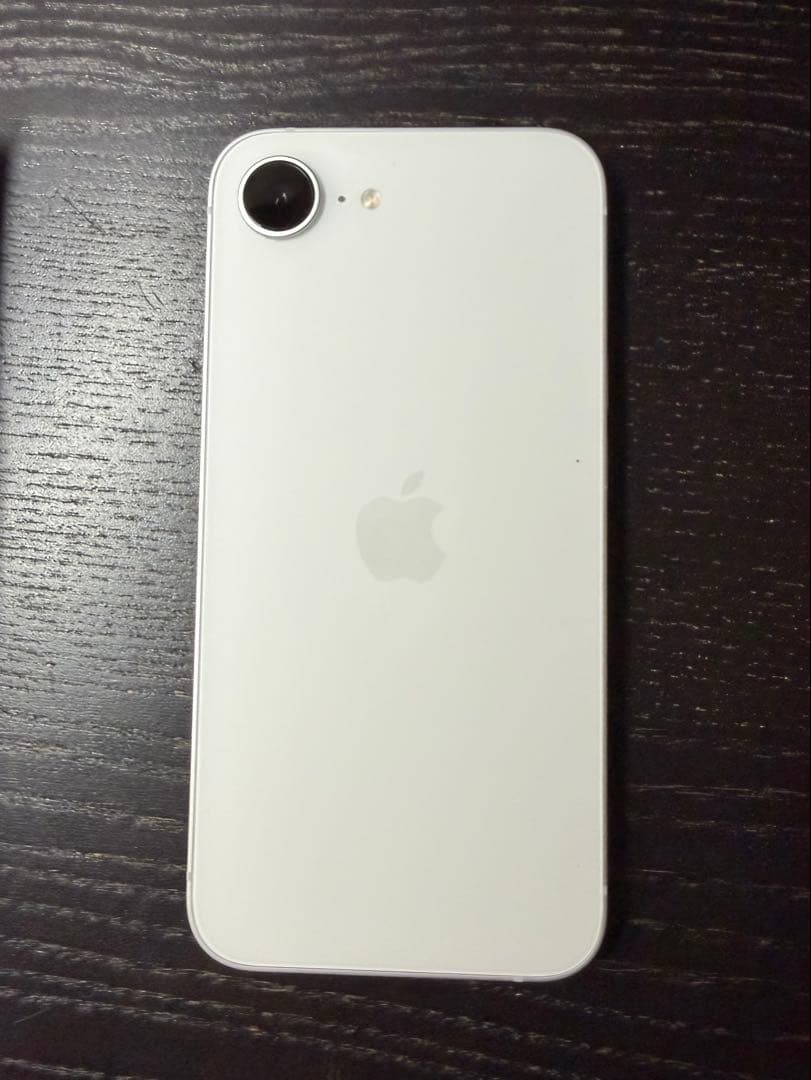 Apple iPhone 16eホワイト 256G本体 充電ケーブル付き