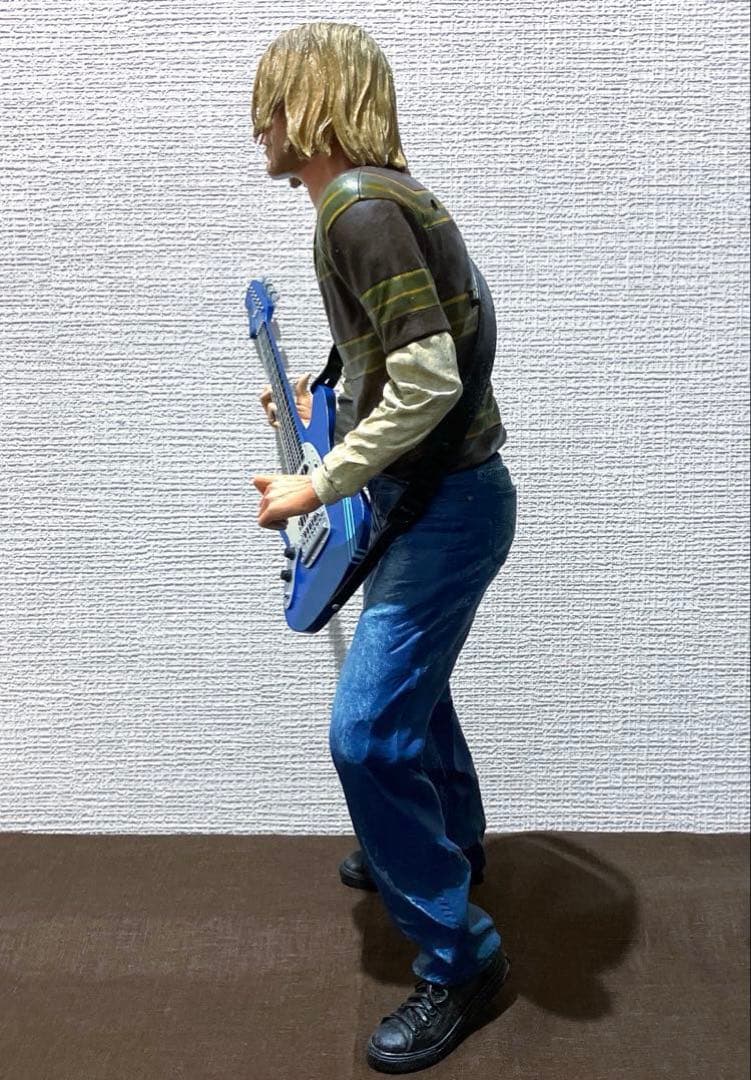 【完動品❗️】NIRVANA カート・コバーン18インチ サウンドフィギュア