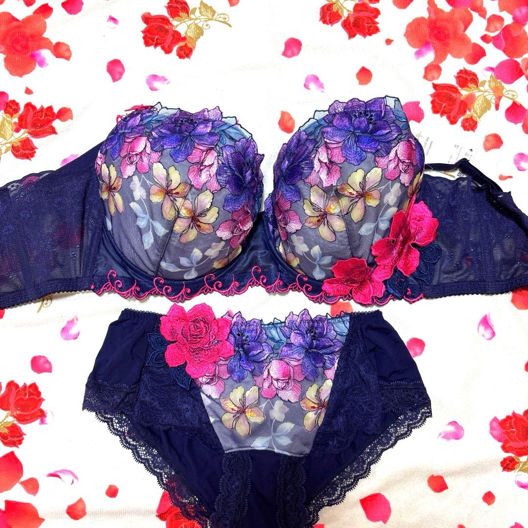 ち*み様 サルート　ブラジャーショーツセット