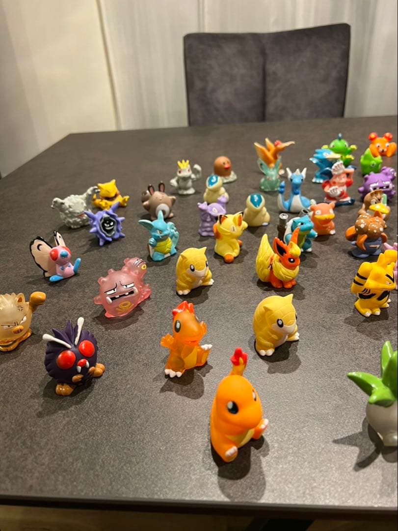 ポケモン指人形　112体