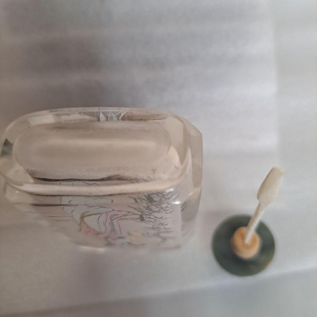 中国　硝子内絵細密技巧　美人内絵文　硝子内絵鼻煙瓶