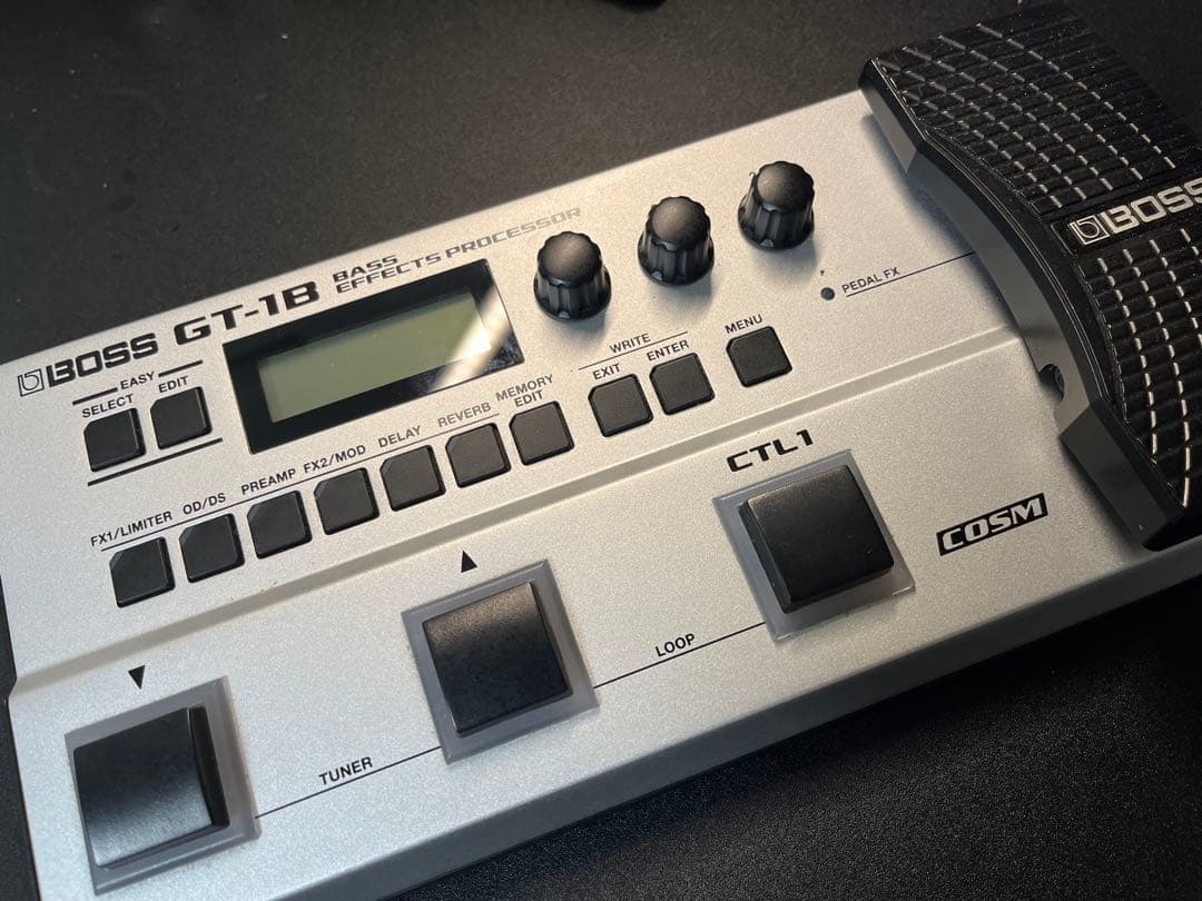 BOSS GT-1B ベースエフェクトプロセッサー
