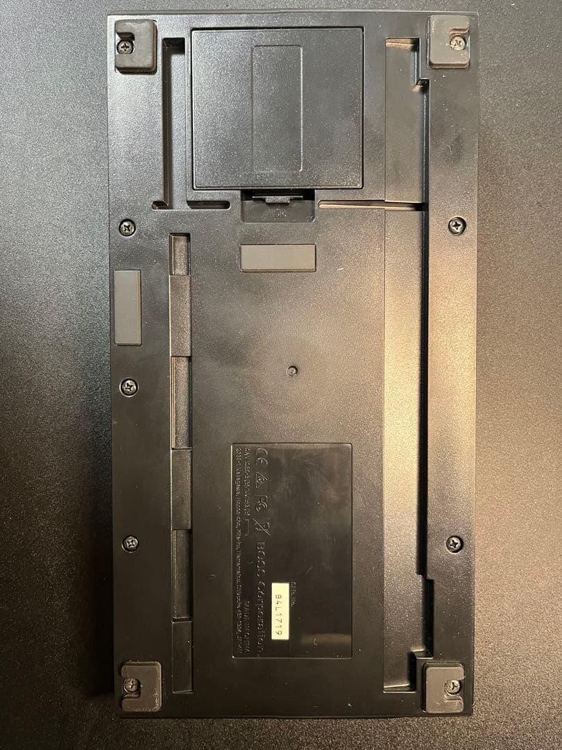 BOSS GT-1B ベースエフェクトプロセッサー