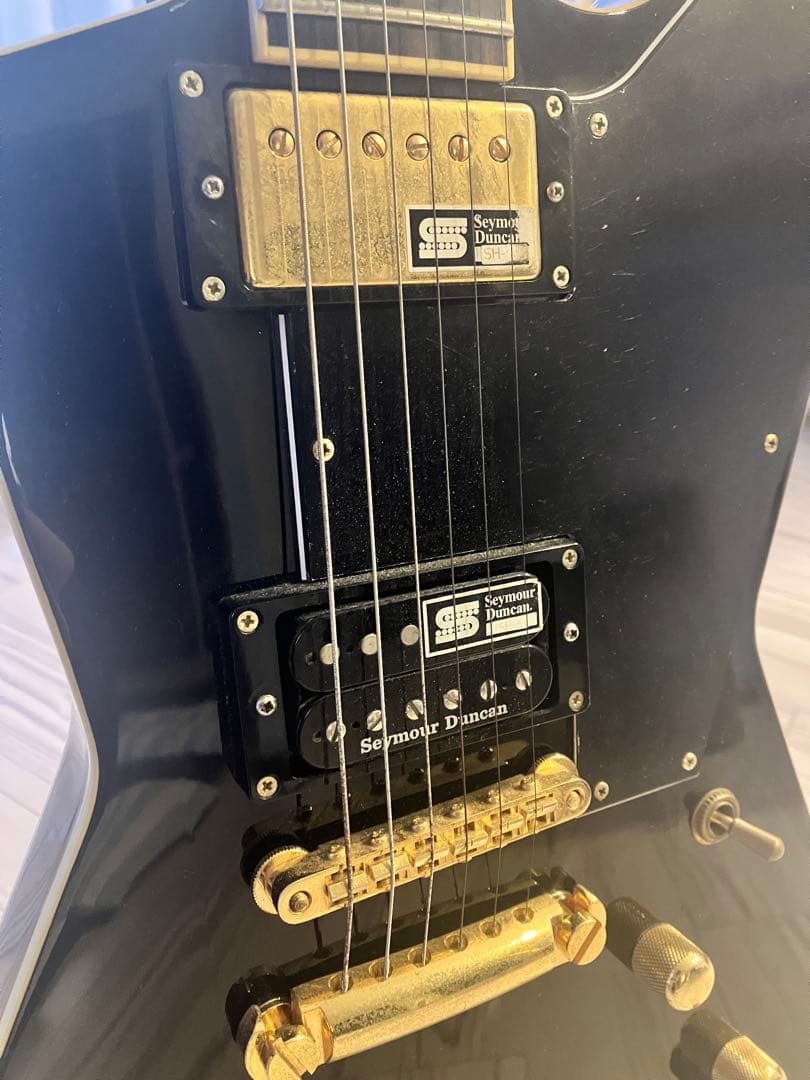 EDWARDS猪狩秀平モデルHEYSMITHギターESPエクスプローラー