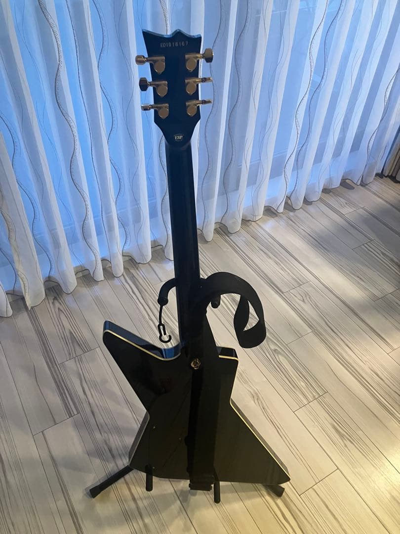EDWARDS猪狩秀平モデルHEYSMITHギターESPエクスプローラー