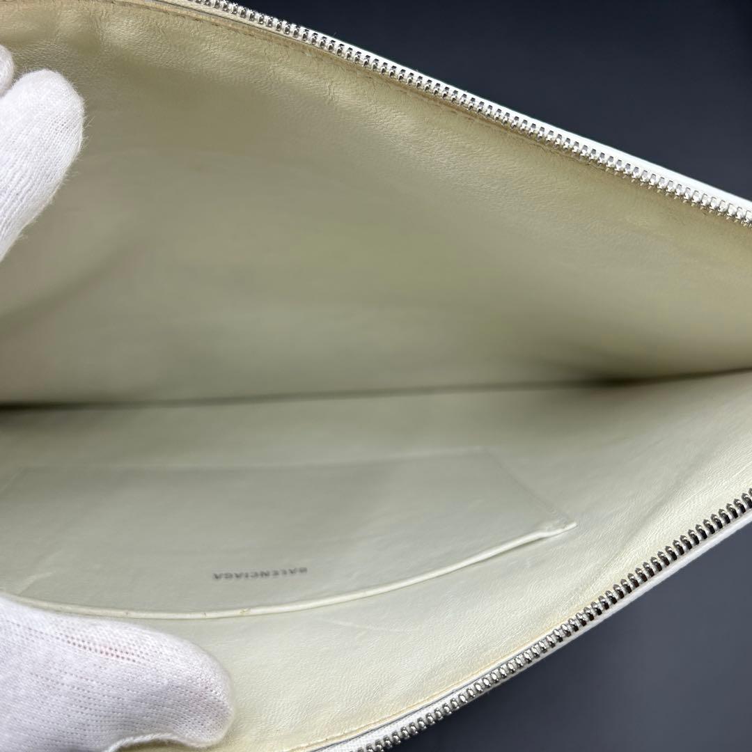 BALENCIAGA レザークラッチバッグ ホワイト