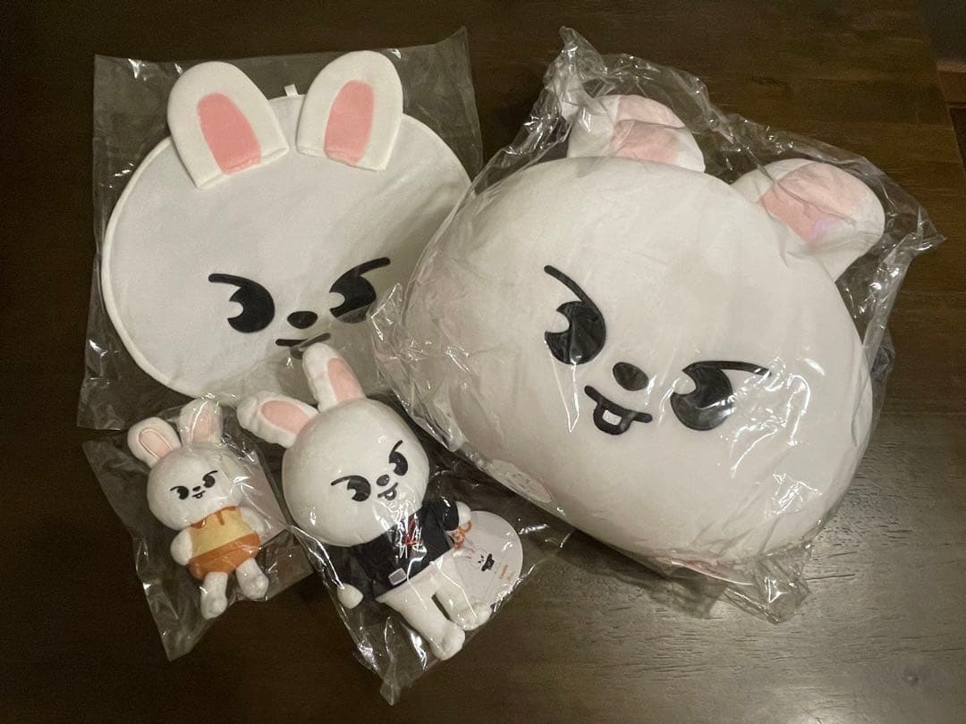 SKZOO Leebit クッション　うちわケース　ぬいぐるみ　リノ　まとめ売り