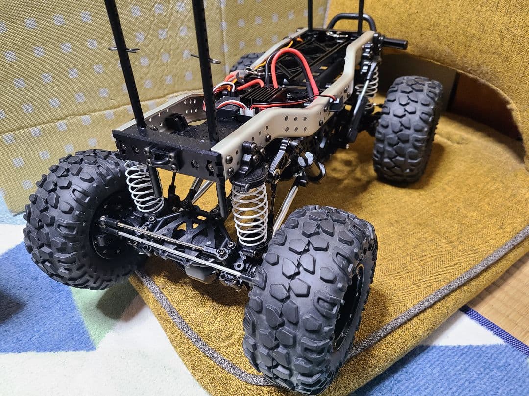 かっちゃん タミヤ　CR-01　クローラーラジコン