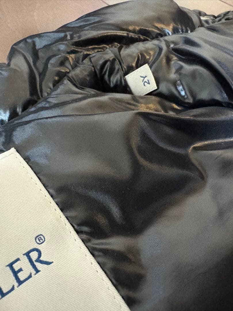 モンクレール　ダウン　ベスト　ブラック　2Y