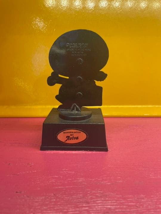 スヌーピー アストロ　トロフィーaviva 社