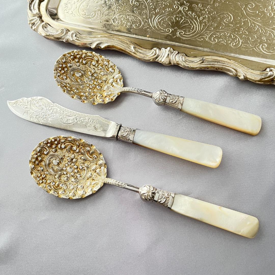 【Allen & Darwin】【白蝶貝】ベリーサーバー / バターナイフ