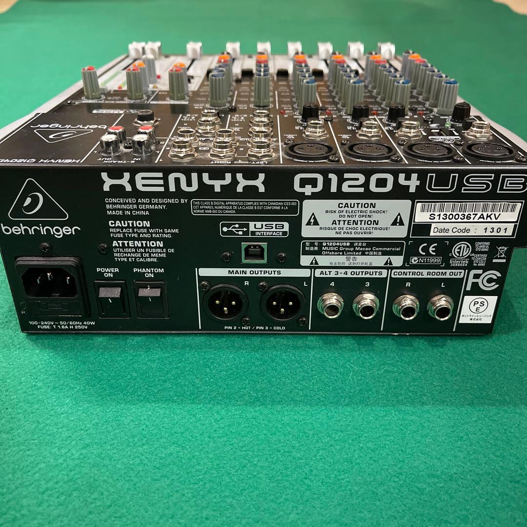 【中古】Behringer XENYX Q1204USB アナログミキサー