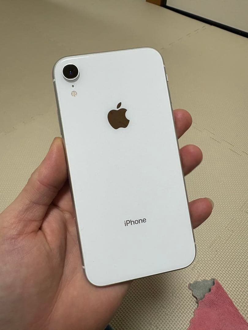 Apple iPhone XR 64GB ホワイト