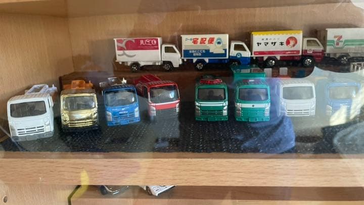 トミカ　いすゞトラック