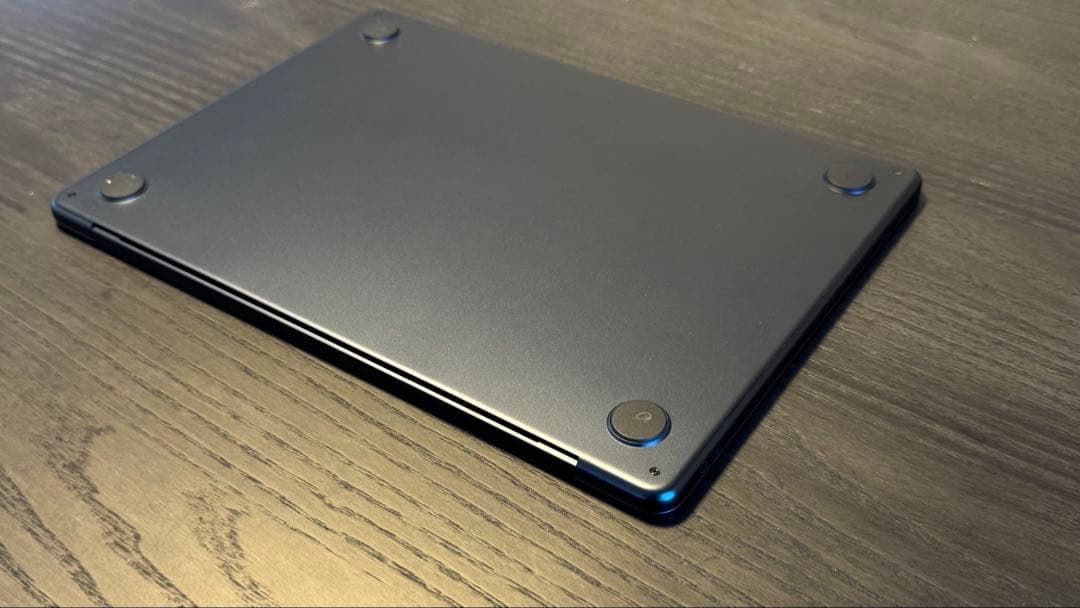 M2 MacBook Air 2022 ミッドナイト 13.6インチ