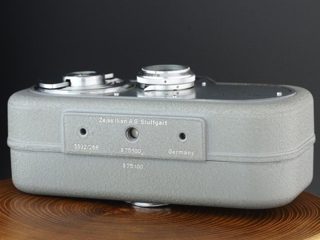 ZEISS IKON 8mmカメラ MOVIKON 8