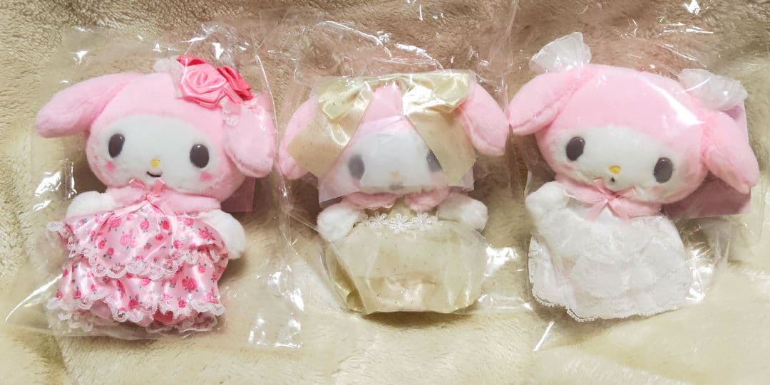 レディマイメロディ　マスコットホルダー　ホワイト　ピンク　ライトイエロー　３点