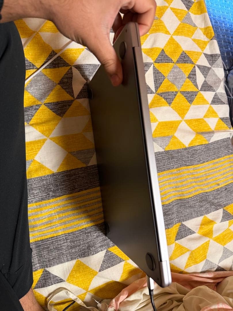 macbook Air M2 18/512GB 13インチ