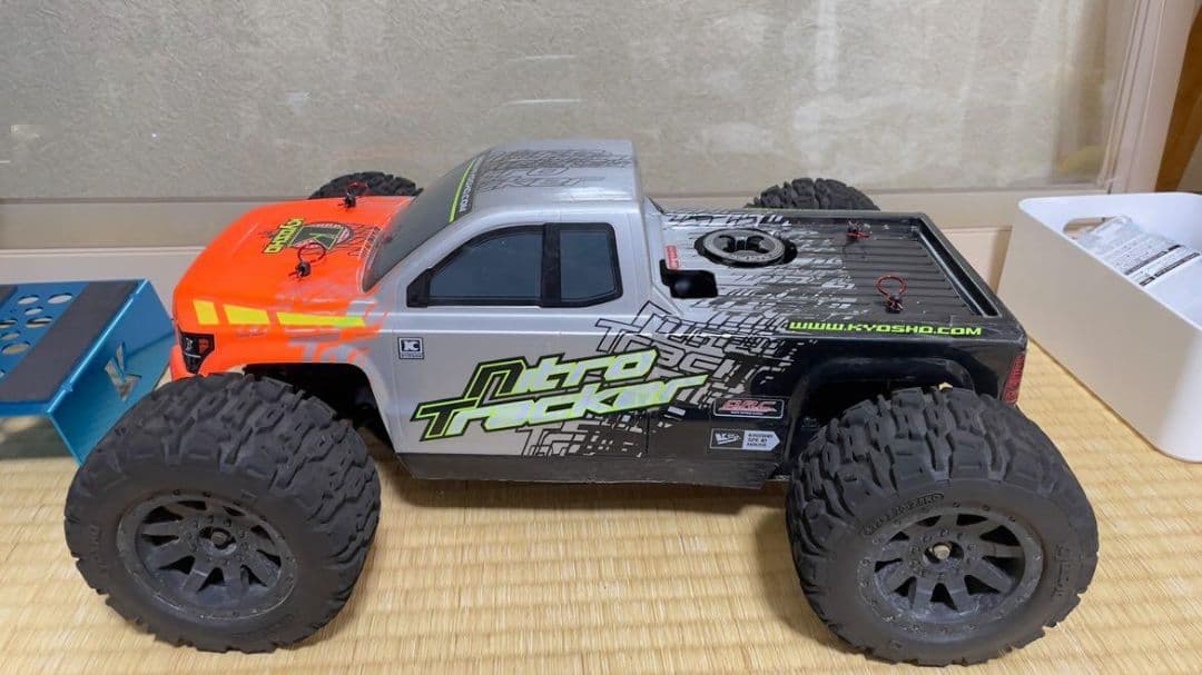 京商 ニトロトラッカー