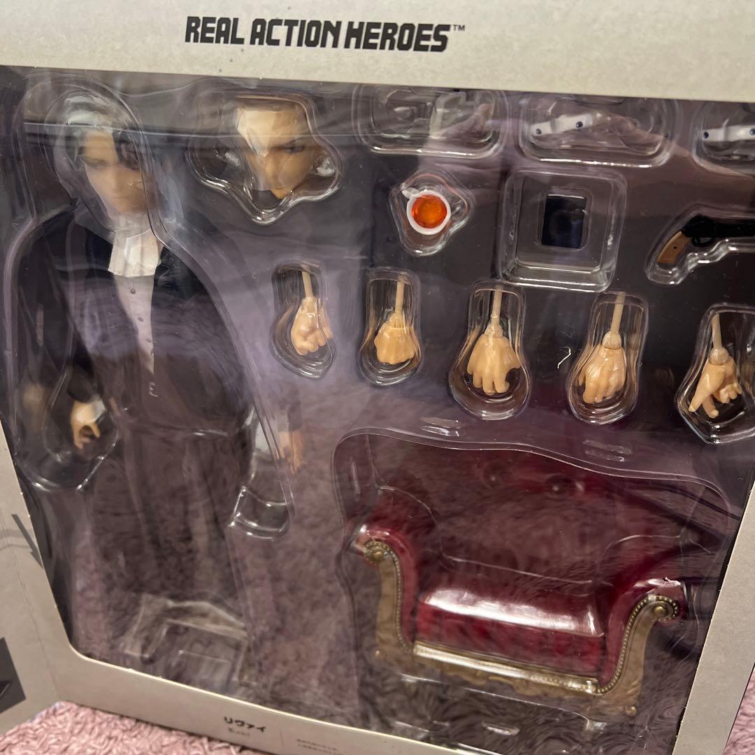 リアルアクションヒーローズ No.697 RAH リヴァイ（私服Ver.）