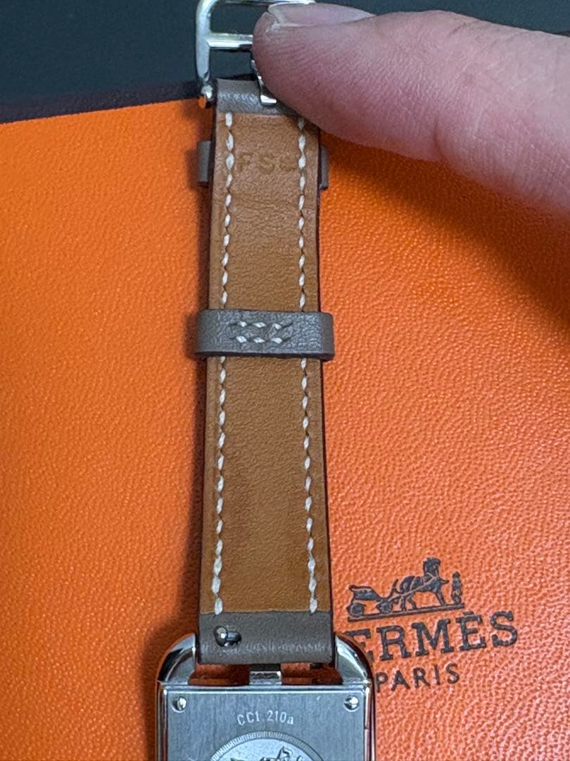 HERMES エルメス ケープコッド エトゥープ 腕時計　PM31mm