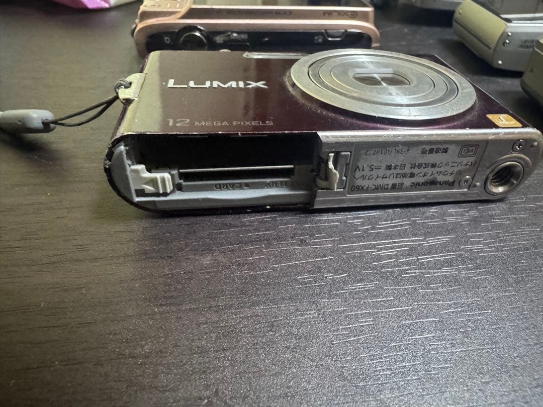 デジタルカメラ CASIO EX-Z300