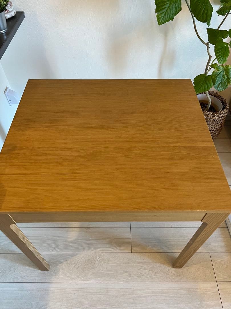 ikea ナチュラルウッド 伸縮ダイニングテーブル