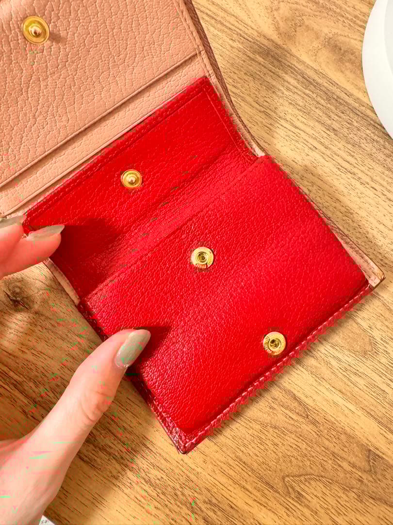 MIU MIU 二つ折り財布 ピンク