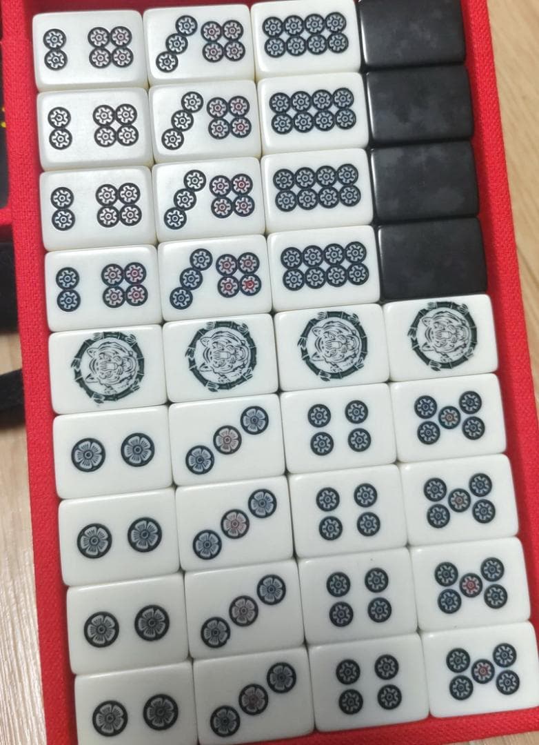 ★虎牌★雀鬼★背黒（希少カラー・激レア）麻雀牌