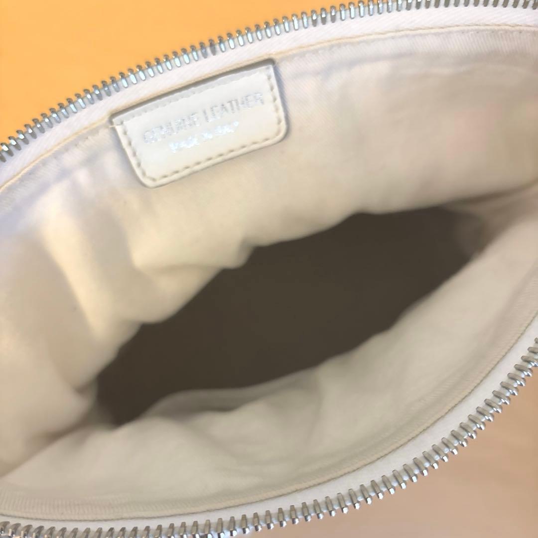 正規品 メゾンマルジェラ5AC ミニ26cm 白レザーショルダーバッグ