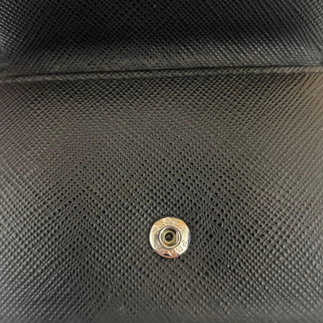 こむぎPRADA サフィアーノ 三つ折り財布 ブラック 正規品