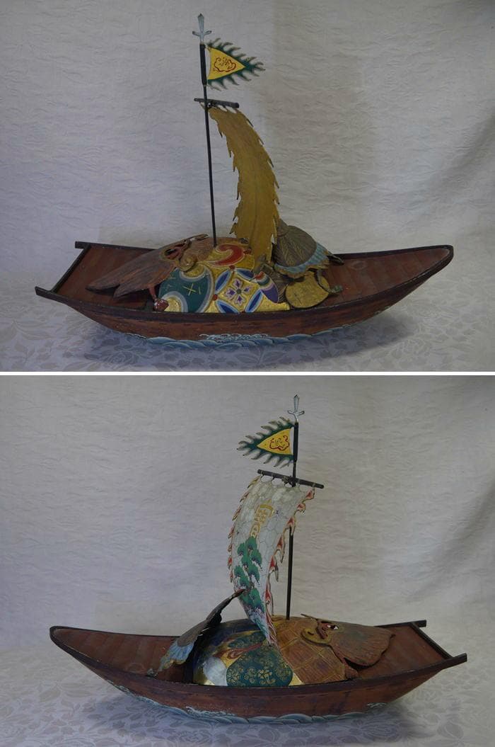 金工細工　宝舟　縁起物尽くし　45cm 迎春　笠・小判・宝珠・巻物・宝袋など