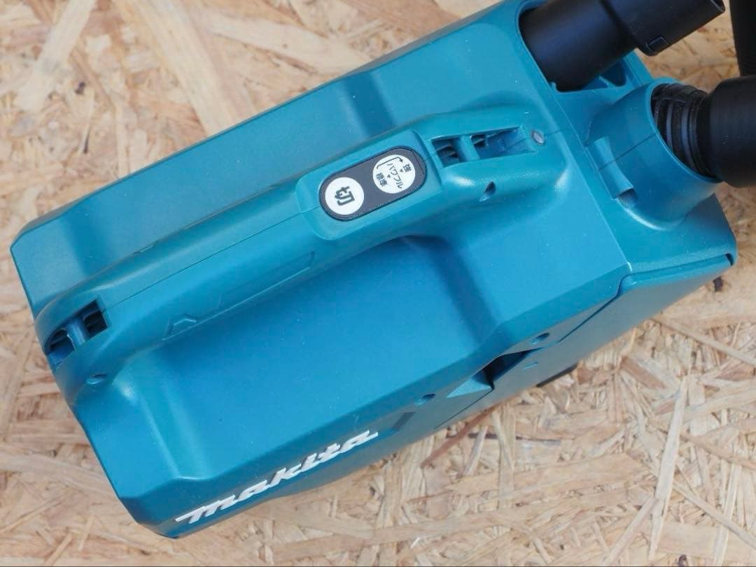 マキタ　CL121D　充電器付　バッテリーなし