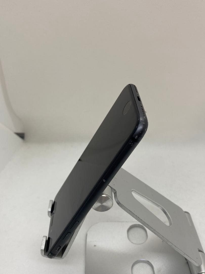 iPhone 8 64GB バッテリー79%84494