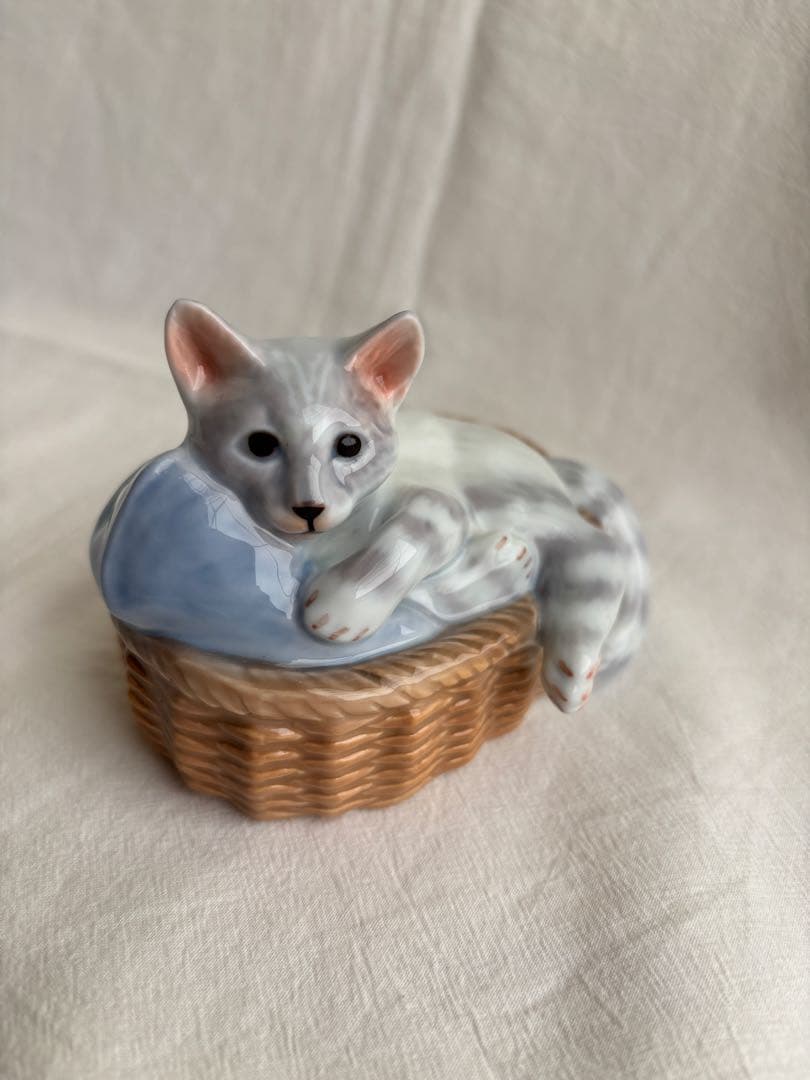 ロイヤルコペンハーゲン　2010年　イヤーフィギュリン　猫　オーナメント付