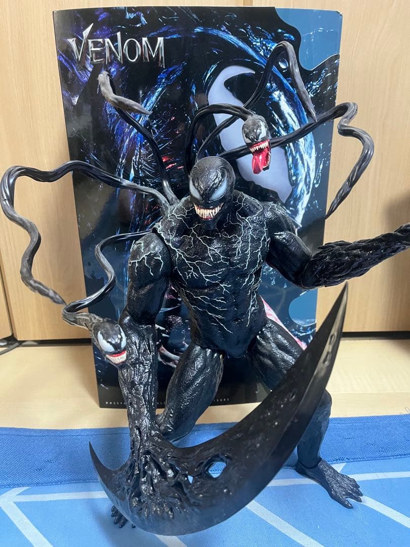 ホットトイズ　ヴェノム