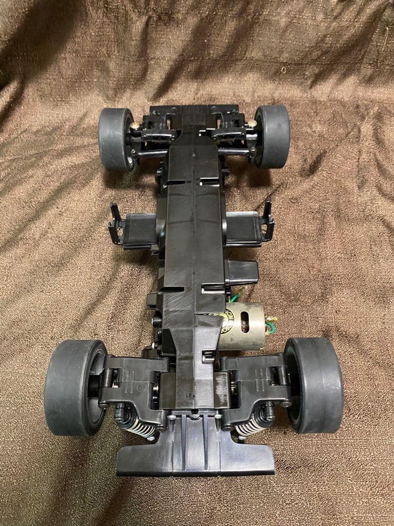 タミヤ　希少　Calsonic スカイラインGT-R TL01シャーシ