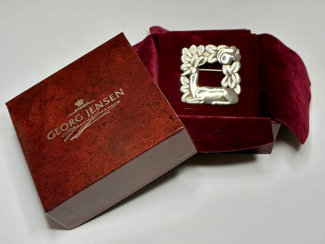   シルバーブローチ 318・鹿・リス