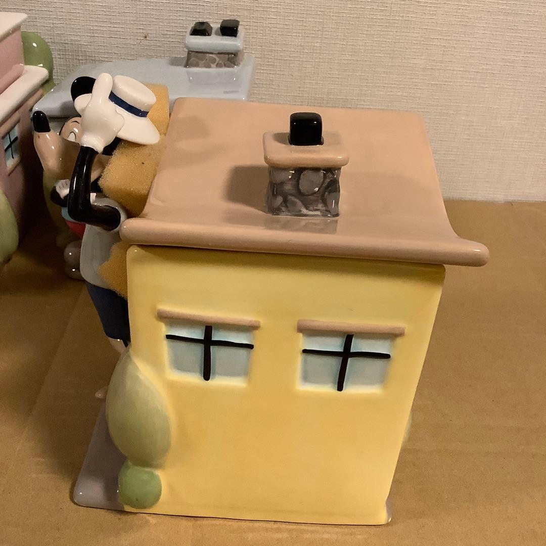 ディズニー　ミッキー・ミニー・グーフィー 陶器フィギュア　収納容器　小物入れ