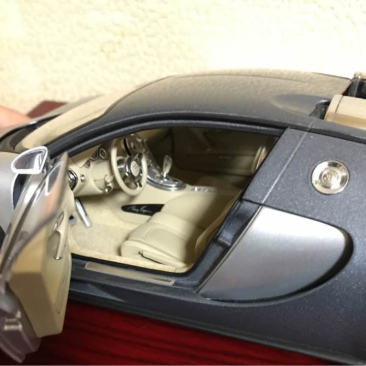 1/18 ブガティEBベイロン