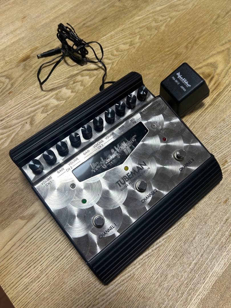 Hughes&Kettner TUBEMAN 2ギタープリアンプ