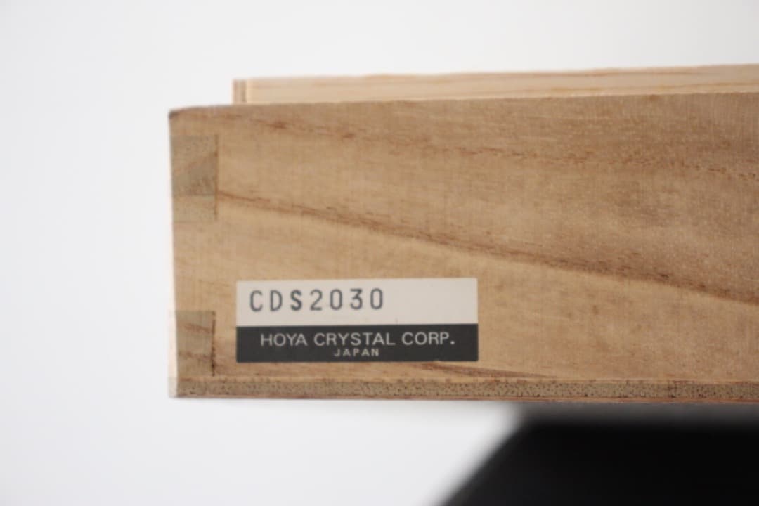 未使用・箱入　HOYAクリスタル　飛鶴金縁波紋様大皿　飾皿