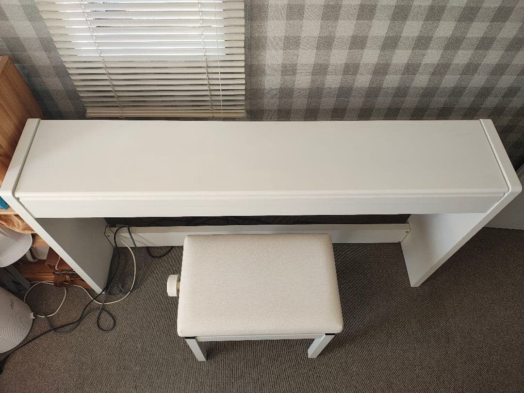 電子ピアノ KORGコルグLP380 ホワイトカラー！関東1都3県無料配達！