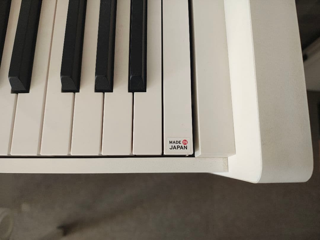 電子ピアノ KORGコルグLP380 ホワイトカラー！関東1都3県無料配達！