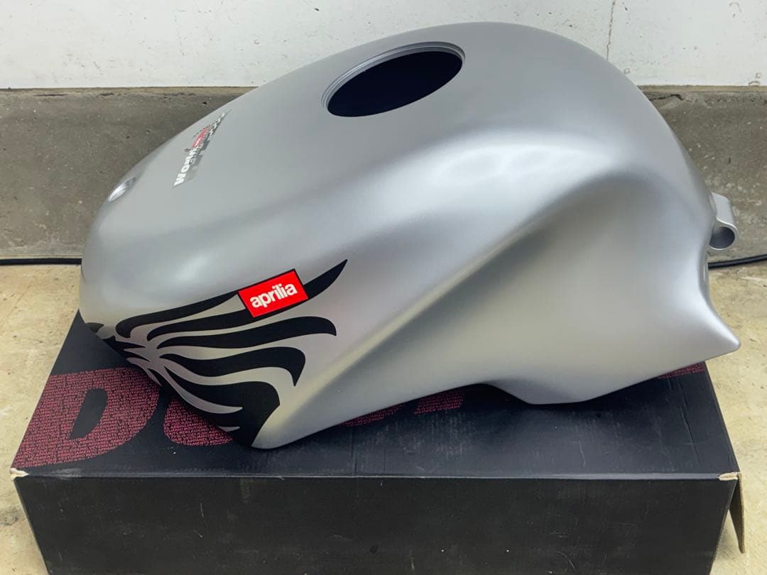 アプリリア　rs50 タンクカバー