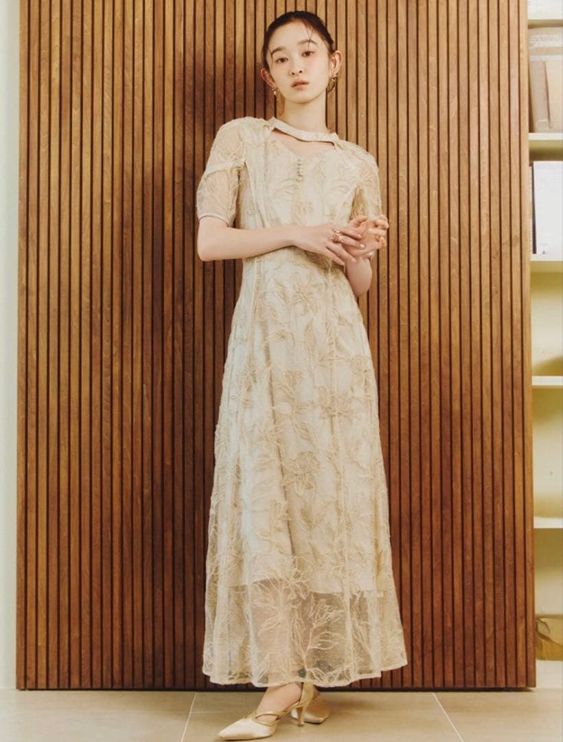 リリーブラウン　チュールエンブロイダリードレス