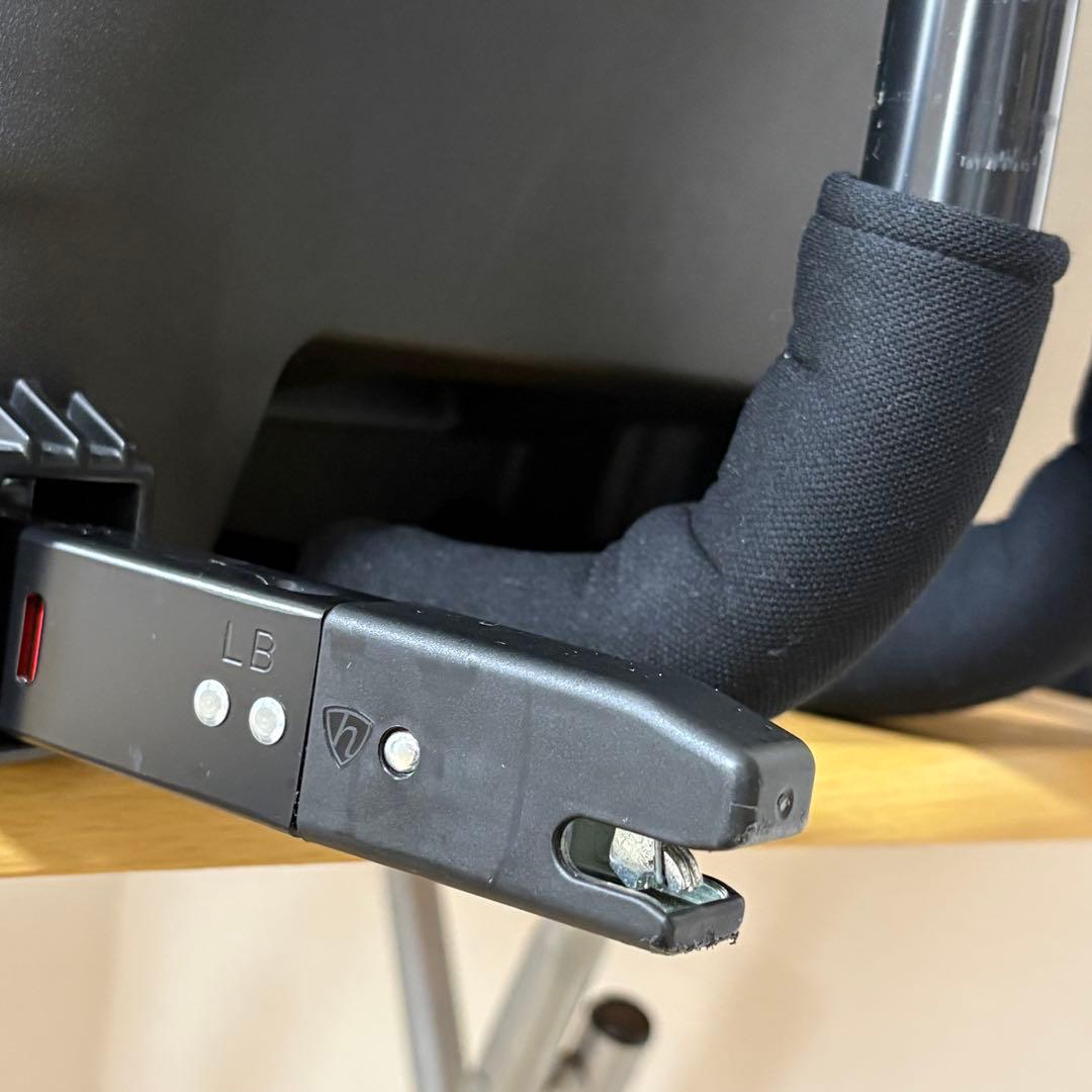 エールベベ クルットR ウィ リュクスグレー チャイルドシート