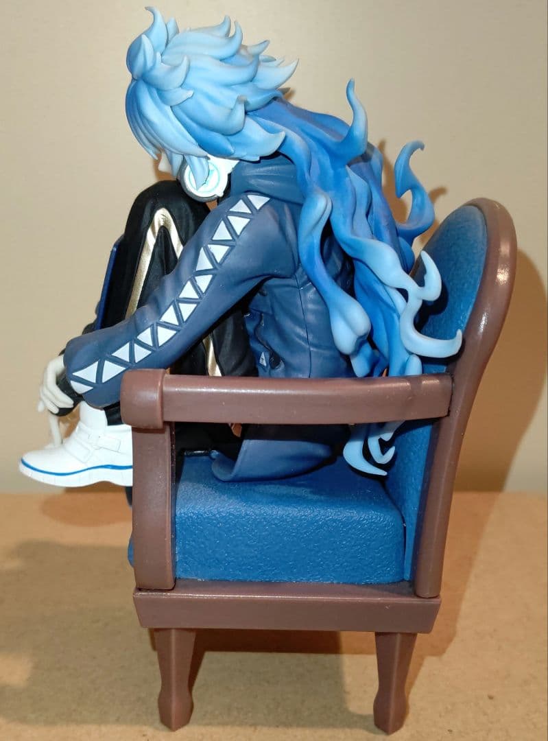 中古品 ツイステッドワンダーランド イデア フィギュア