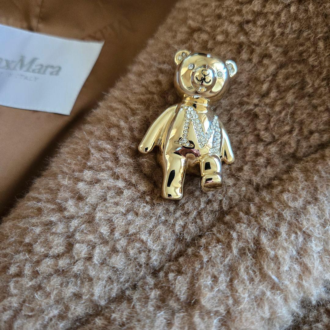 MaxMara テディ　シャイニーメタルブローチ